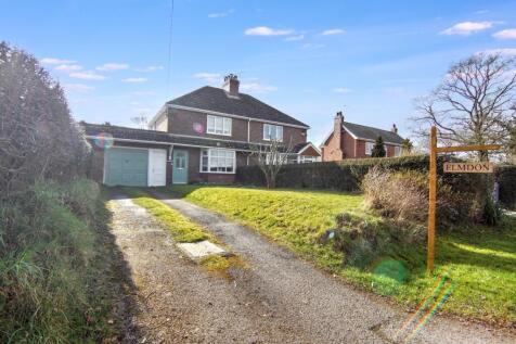 2 bedroom semi-detached house for sale