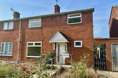 3 bedroom semi-detached house for sale