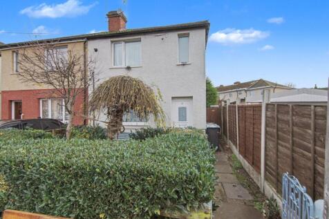 2 bedroom semi-detached house for sale