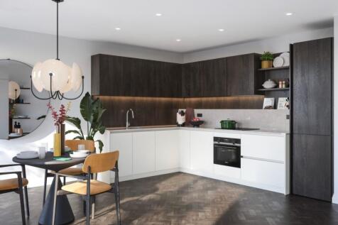Seagull Lane, London E16 Studio for sale