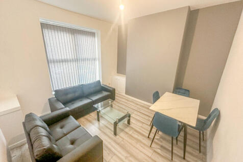 4 bedroom property for sale