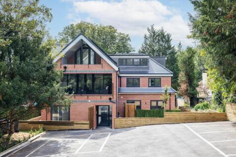 Zayn Apartments, Whyteleafe Hill... 2 bed flat for sale