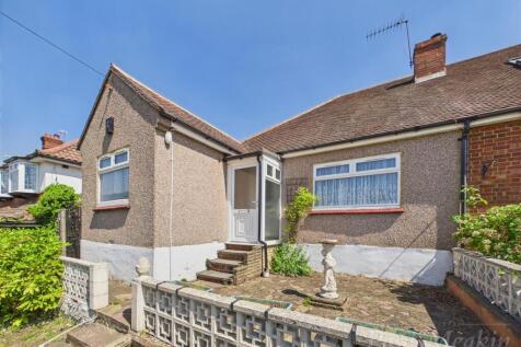 3 bedroom semi-detached bungalow for sale
