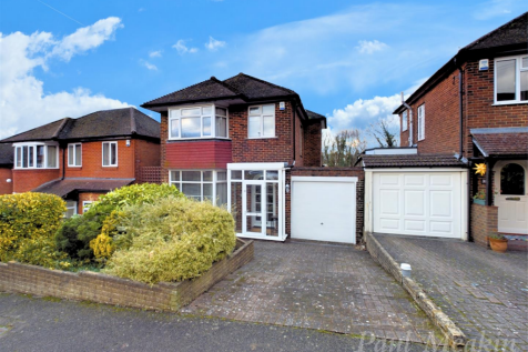 Derwent Drive, Purley 3 bed detached house for sale