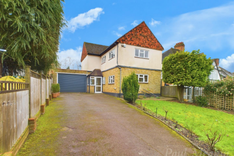 Victoria Avenue, South Croydon 3 bed detached house for sale