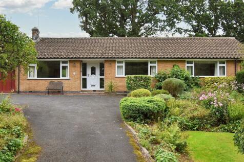 4 bedroom detached bungalow for sale