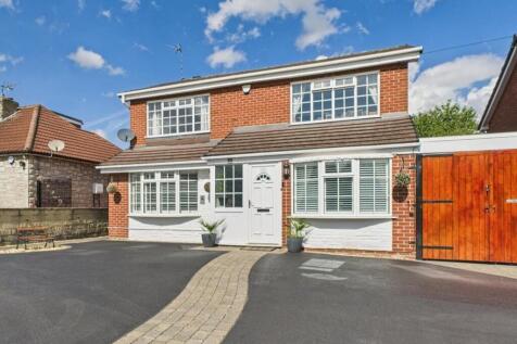 5 bedroom detached house for sale