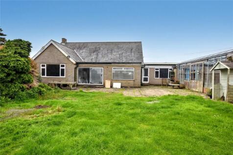 5 bedroom bungalow for sale