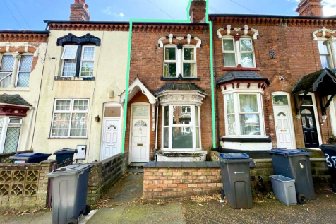 5 bedroom terraced house for sale