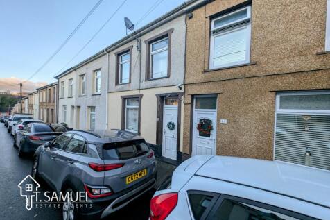 Victoria Street, Mountain Ash 3 bed terraced house for sale