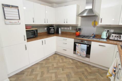 Wexford Way, Bury St. Edmunds IP32 3 bed end of terrace house for sale