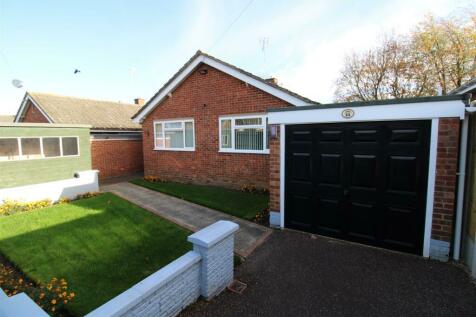 2 bedroom detached bungalow for sale