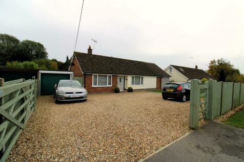 3 bedroom detached bungalow for sale