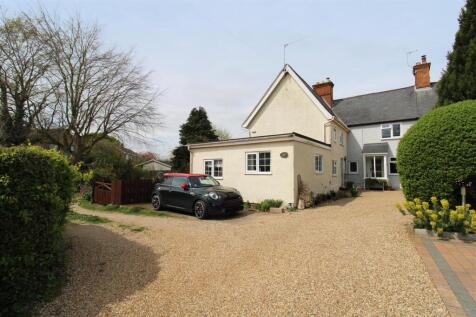 Aldridge Lane, Bury St. Edmunds IP28 3 bed semi