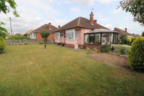 Philip Road, Bury St. Edmunds IP32 3 bed detached bungalow for sale