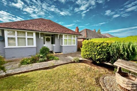 Horringer Road, Bury St. Edmunds IP33 2 bed detached bungalow for sale