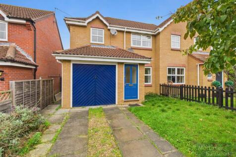 Jermyn Avenue, Bury St. Edmunds IP32 3 bed semi