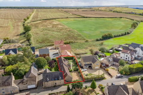 Church Street, Corby NN17 4 bed detached house for sale