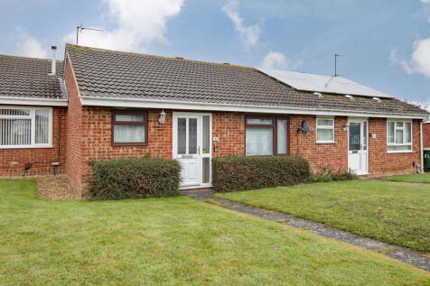 Patrick Road, Corby NN18 2 bed terraced bungalow for sale