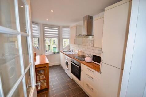 1 bedroom flat for sale