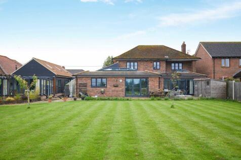 6 bedroom detached house for sale