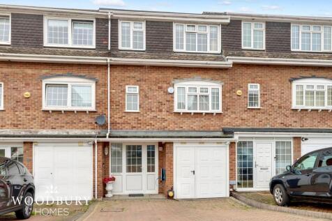 4 bedroom terraced house for sale
