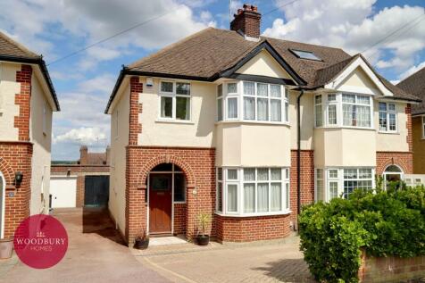 3 bedroom semi-detached house for sale