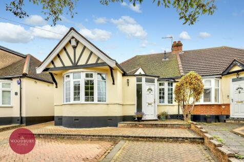 2 bedroom semi-detached bungalow for sale