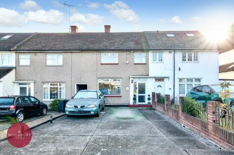 3 bedroom terraced house for sale