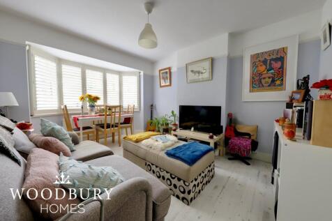 3 bedroom flat for sale