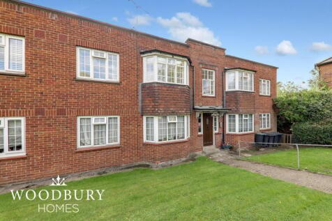 3 bedroom flat for sale