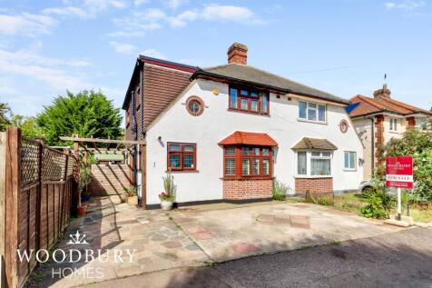 4 bedroom semi-detached house for sale