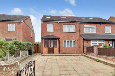 4 bedroom semi-detached house for sale