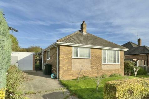 3 bedroom detached bungalow for sale