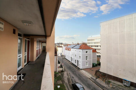 Guinea Street, Bristol 3 bed maisonette for sale