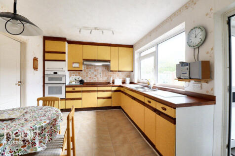 3 bedroom bungalow for sale