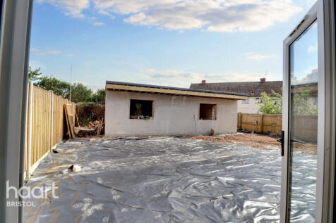 11 bedroom semi-detached house for sale