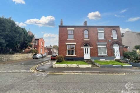 Rooley Moor Road, Rochdale, OL12 4 bed semi