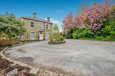 Moorside, Cleckheaton, BD19 5 bed detached house for sale