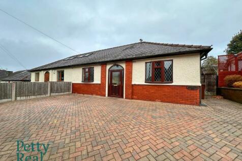 2 bedroom semi-detached bungalow for sale