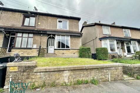 Railway Street, Nelson 2 bed terraced house for sale