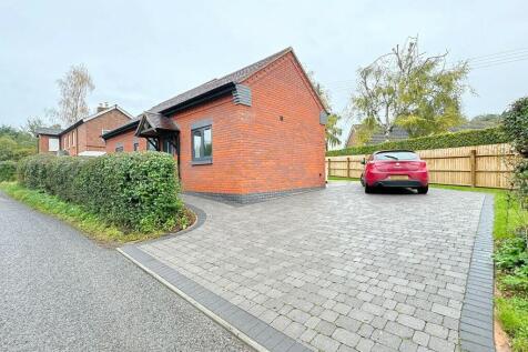 4 bedroom detached bungalow for sale