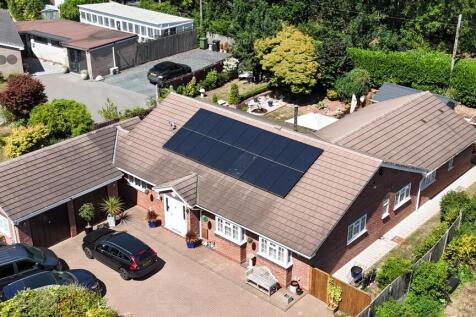Fromes Hill 5 bed detached bungalow for sale