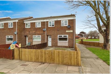 3 bedroom end of terrace house for sale