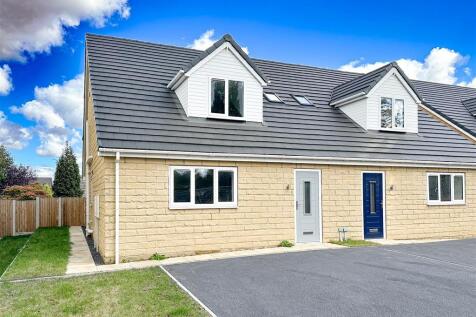 3 bedroom semi-detached bungalow for sale
