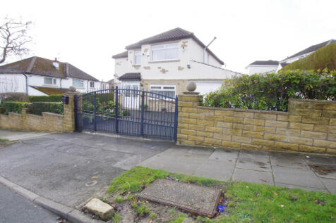 Manscombe Road, BD15  7AD 4 bed detached house for sale