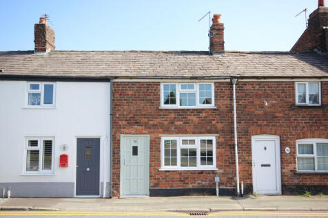 High Street,  Weaverham, CW8 2 bed terraced house for sale