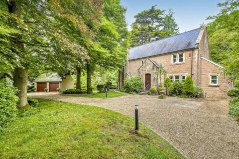 Nr. Wells 4 bed detached house for sale