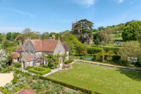 West Pennard, Nr. Castle Cary 8 bed detached house for sale