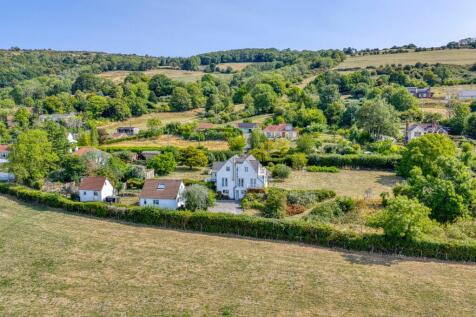 Countryside near Cheddar 5 bed detached house for sale